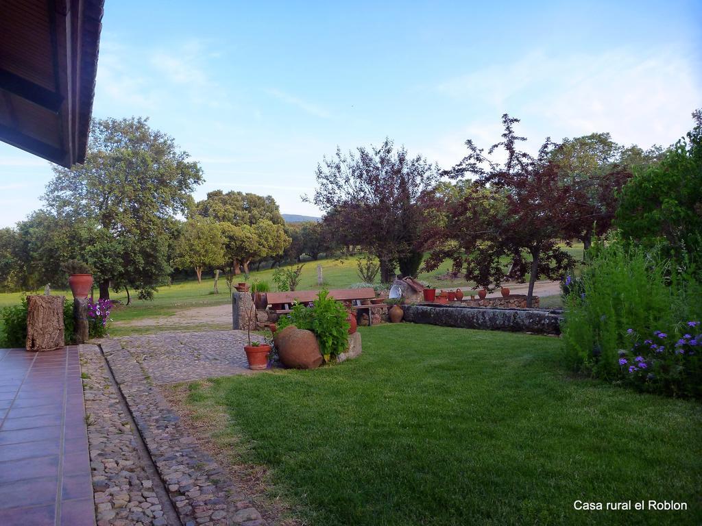 Casa Rural El Roblon Sartajada Bagian luar foto